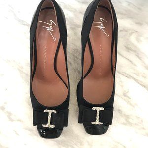Giuseppe Zanotti Black Bow Leather Pumps